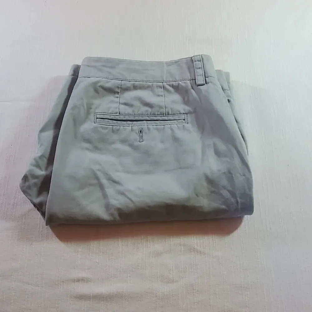 Banana Republic Mens Size 35 Aiden Club Shorts Gray Chino Casual Stretch